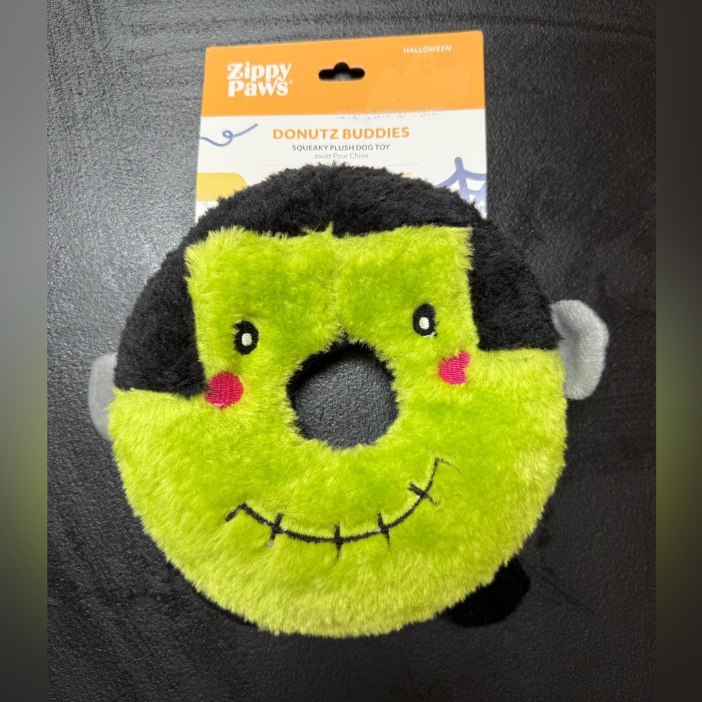 ZippyPaws NWT Halloween Frankenstein Donutz Plush Squeaky Dog Toy Donut